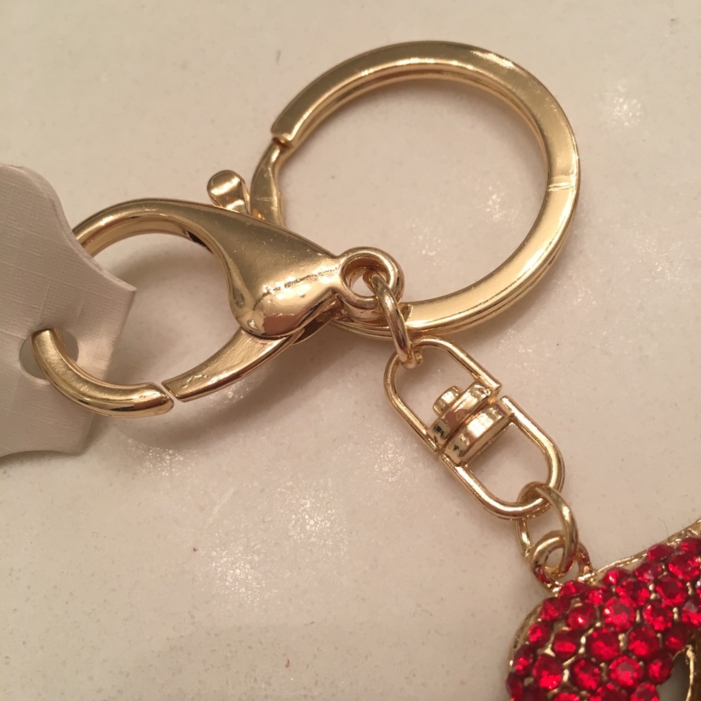 Key Chain Rhinestone Red Lips 👄 - Picture 2 of 3